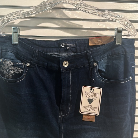 NWT One Republic For All Hogh Rise Boot Cit Jean with Jeweled Back pockets - 16W - Picture 2 of 8